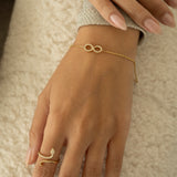 18ct Yellow Gold 0.14ct Diamond Infinity Bracelet